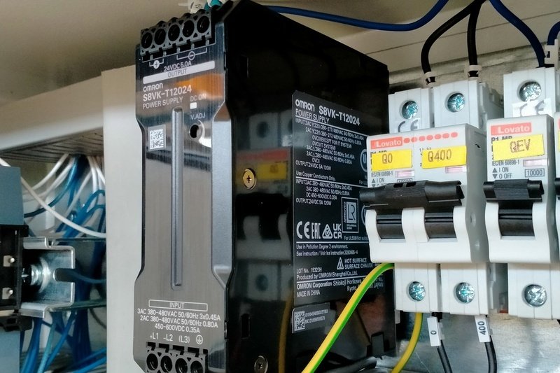 Current transformer